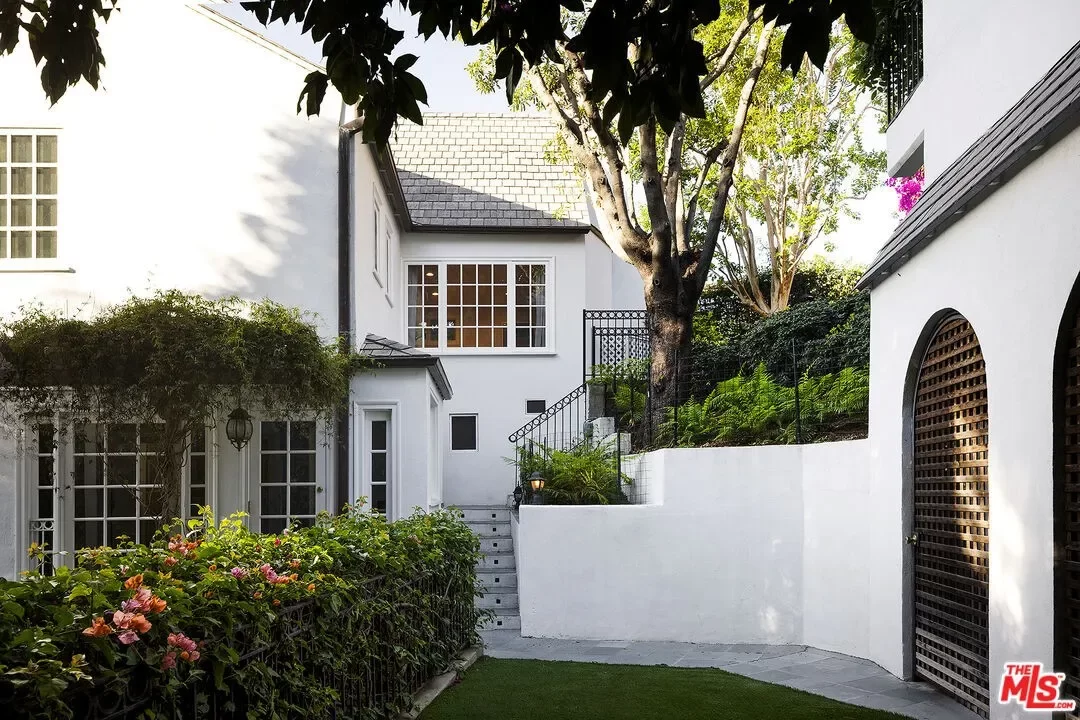 5BR House for Sale in Los Angeles, CA