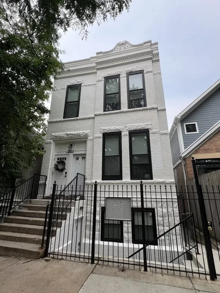 2BR Apartment for Rent in Chicago, IL