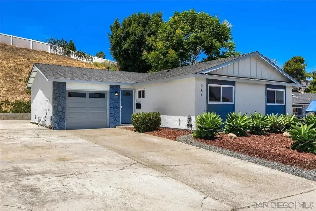 3BR House for Sale in San Diego, CA