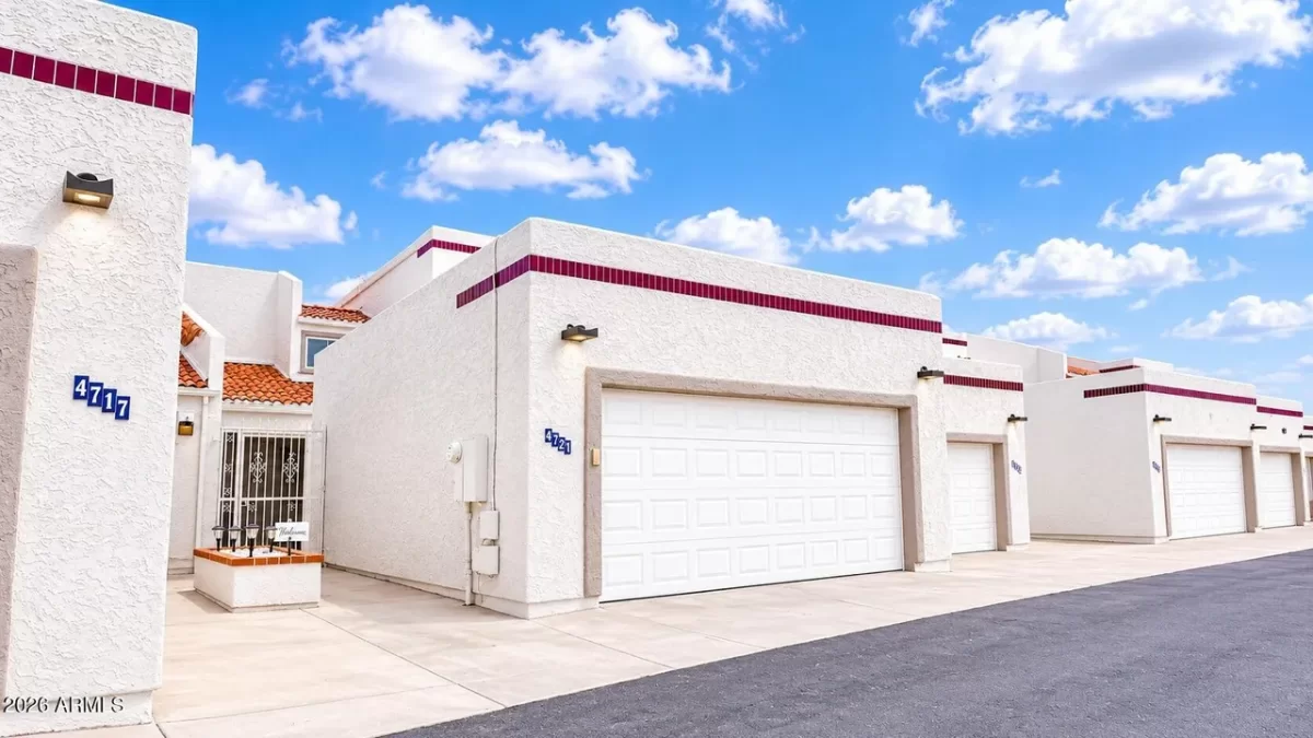 3BR Townhouse for Sale in Glendale, AZ