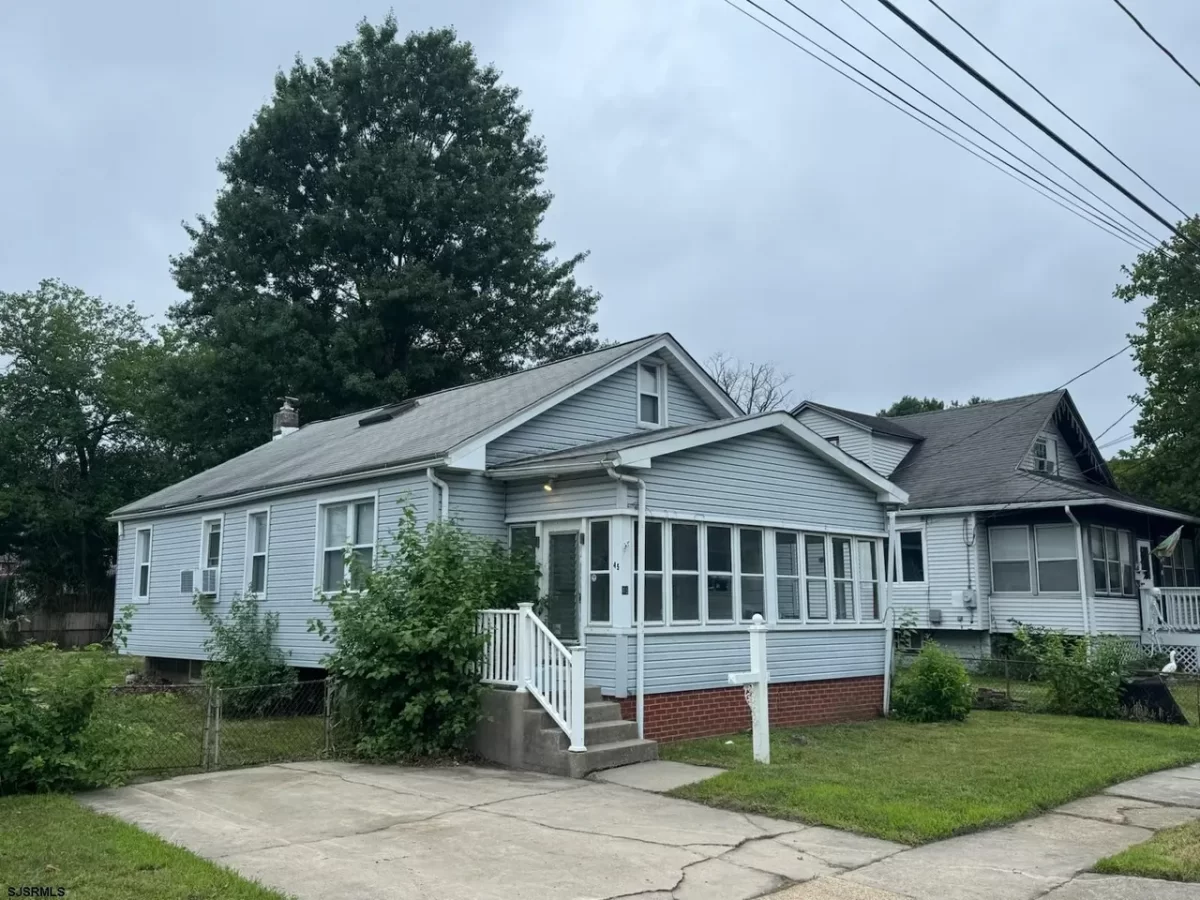 2BR House for Sale in Woodbury, NJ