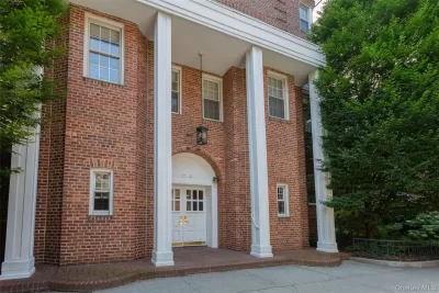 2BR Condo for Sale in Jackson Heights, NY