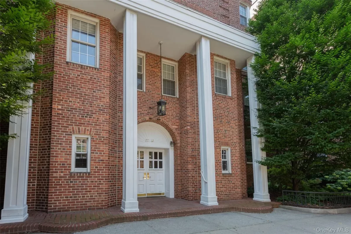 2BR Condo for Sale in Jackson Heights, NY