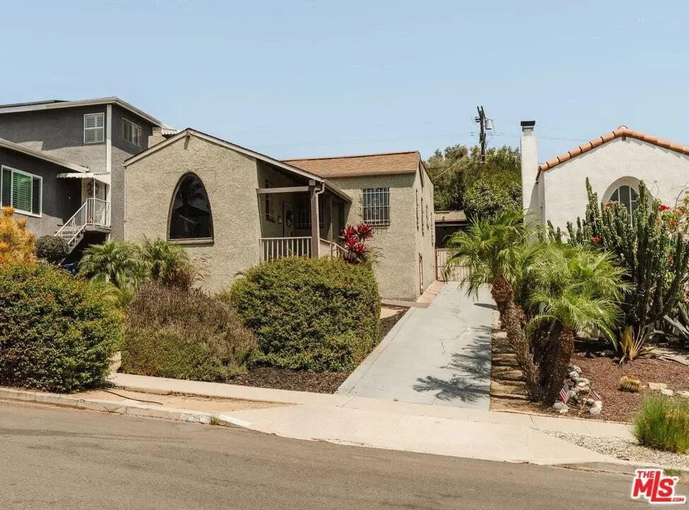 3BR House for Sale in Los Angeles, CA