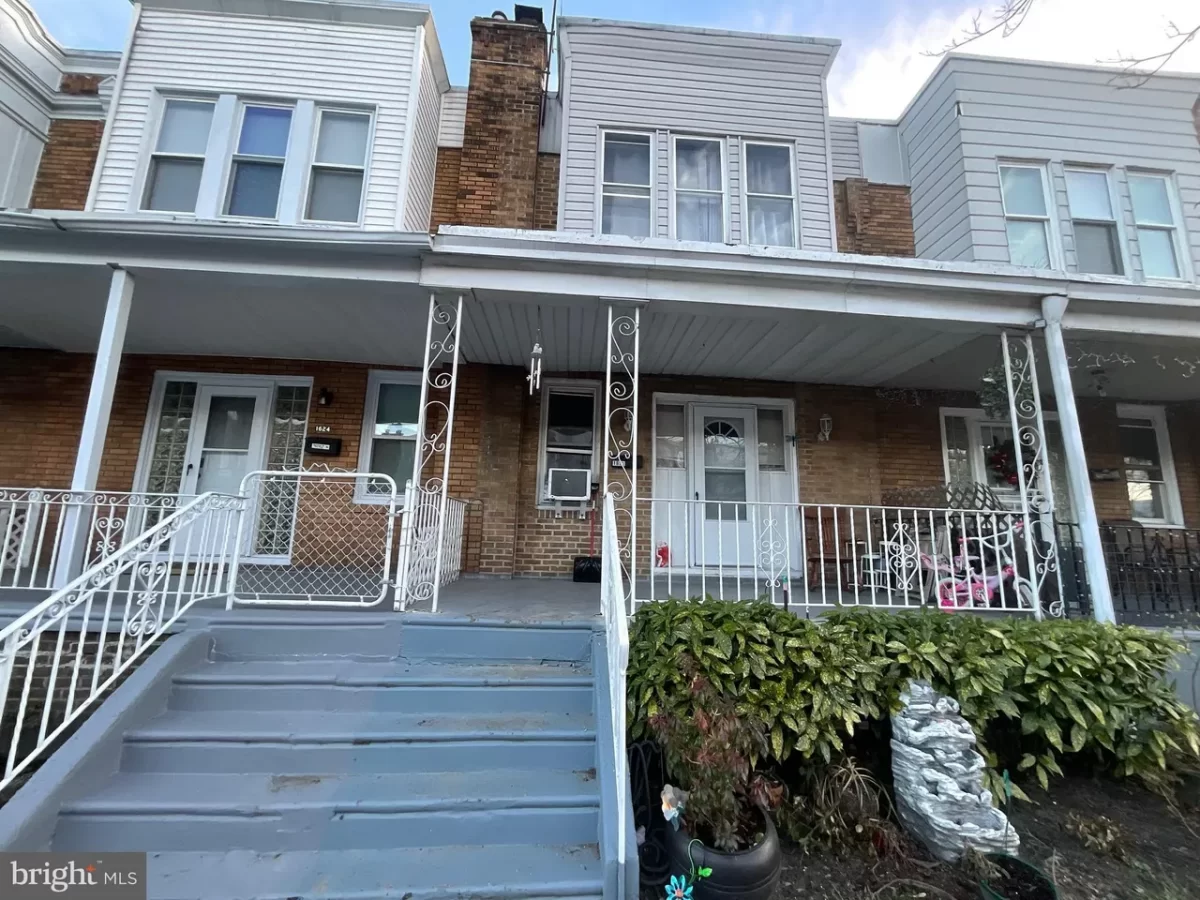 3BR Townhouse for Sale in Oaklyn, NJ
