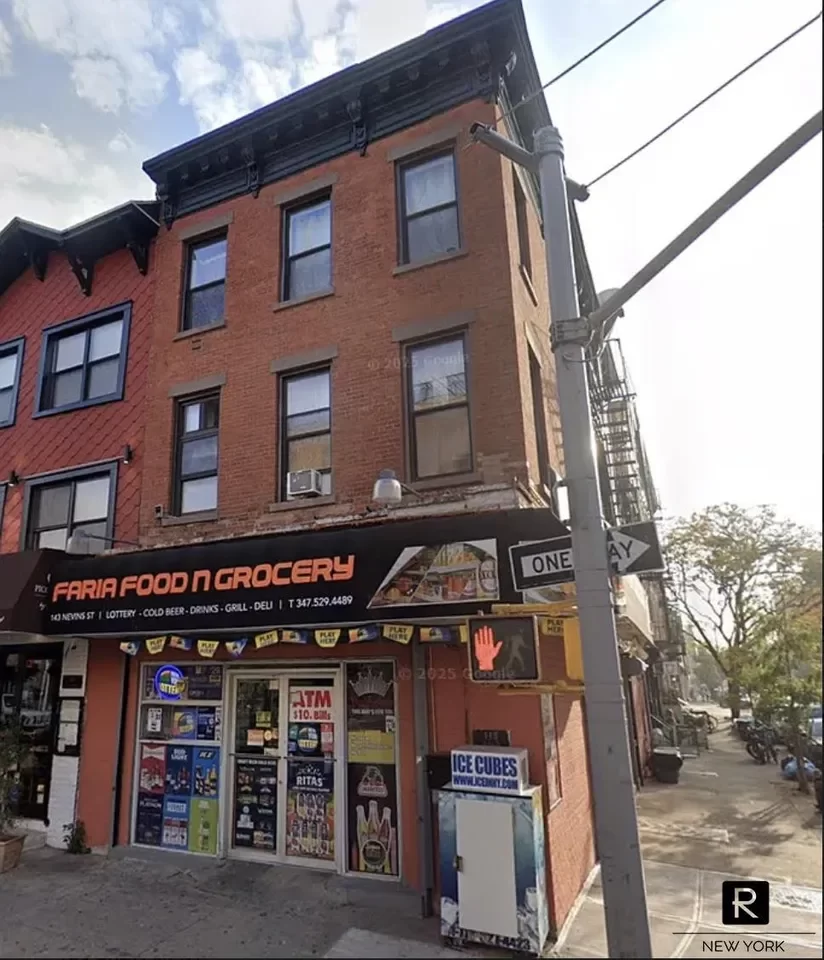 4BR Townhouse for Sale in Brooklyn, NY