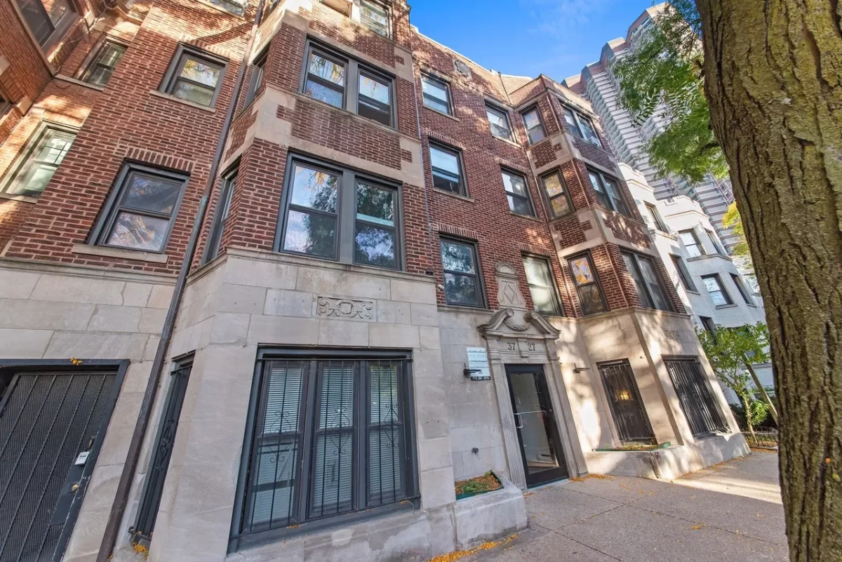 Studio Apartment for Rent in Chicago, IL