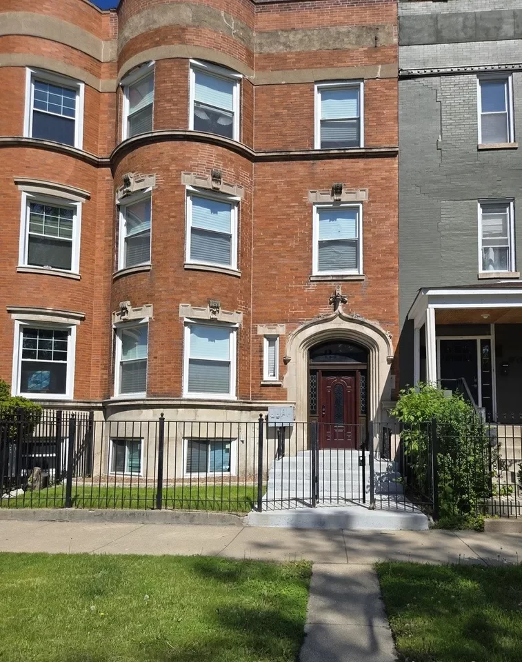 4BR Apartment for Rent in Chicago, IL