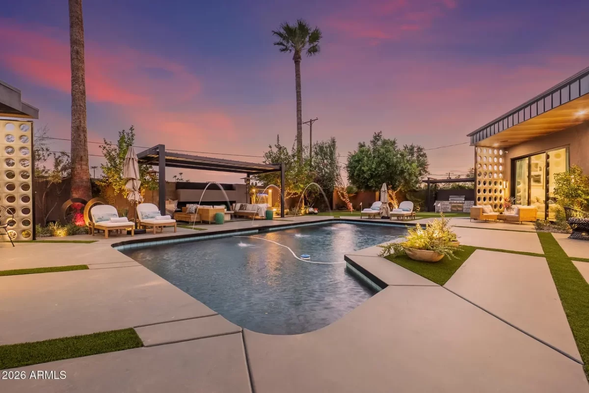 4BR House for Sale in Phoenix, AZ