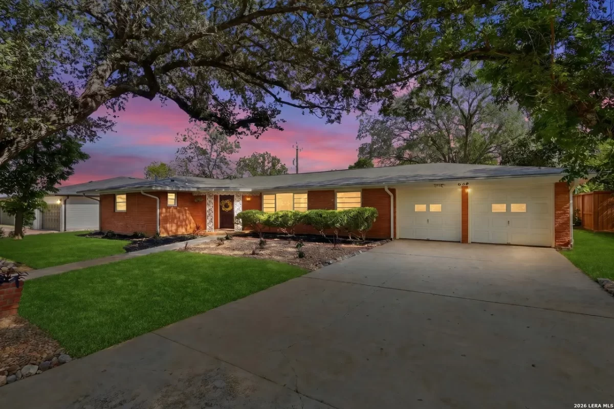 3BR House for Sale in San Antonio, TX