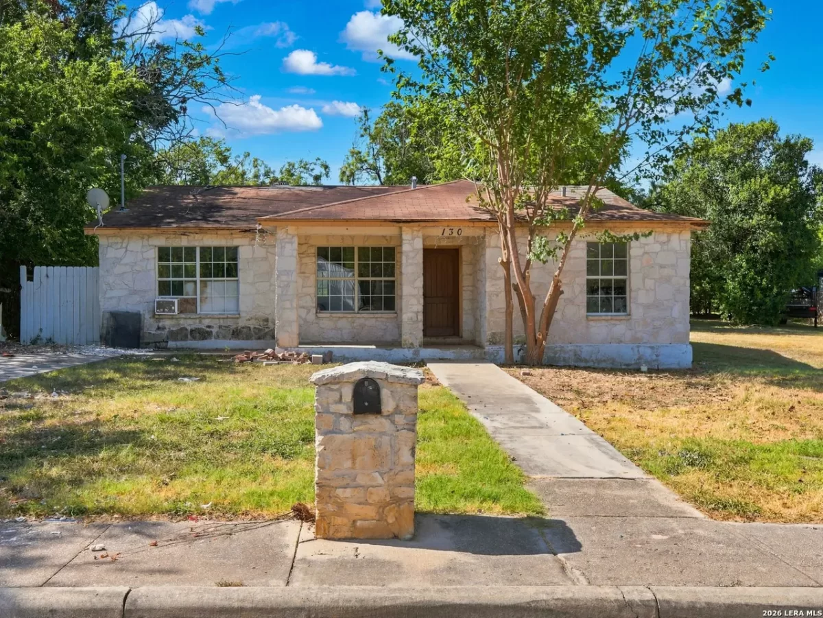 3BR House for Sale in San Antonio, TX
