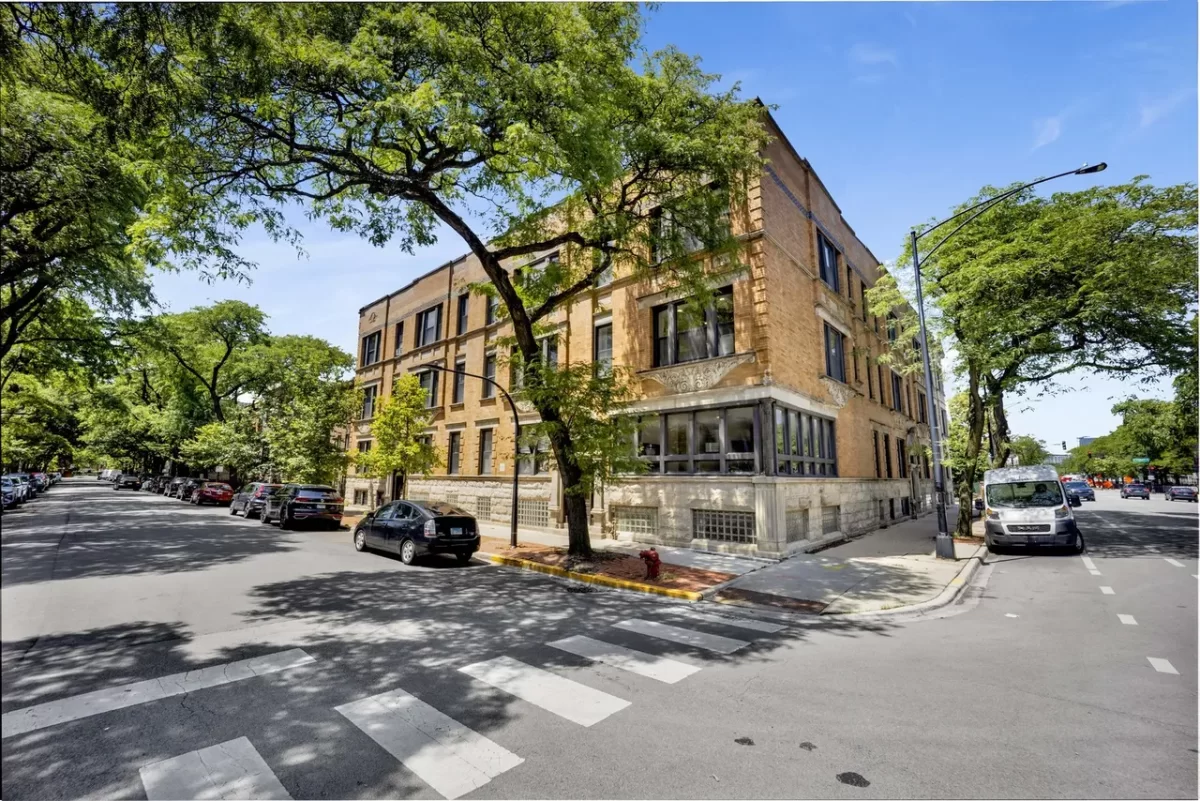 3BR Condo for Sale in Chicago, IL