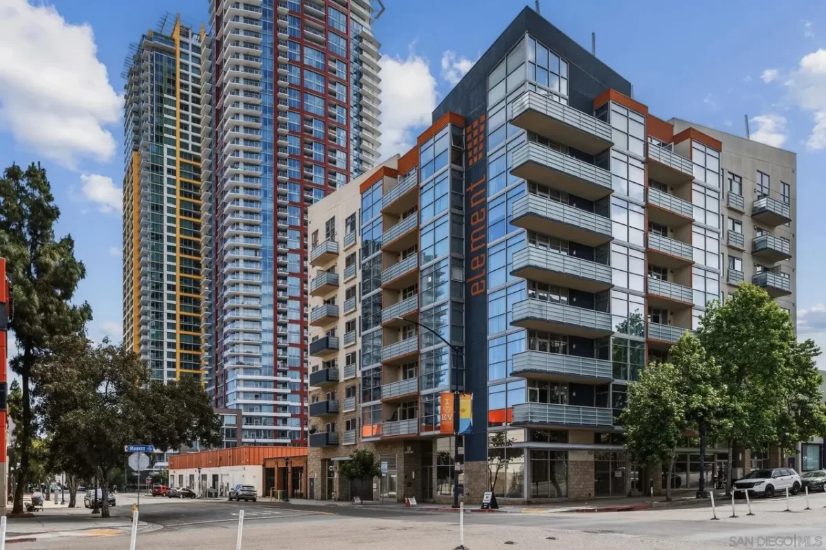 Condo for Sale in San Diego, CA