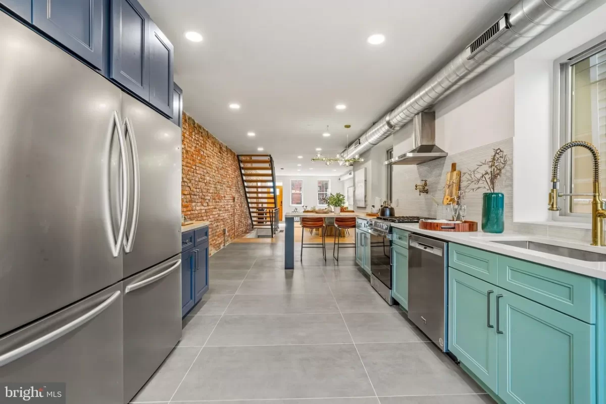 4BR Townhouse for Sale in Philadelphia, PA