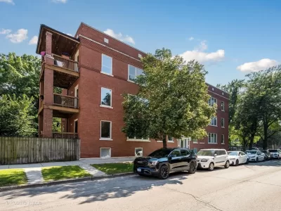 2BR Condo for Sale in Chicago, IL
