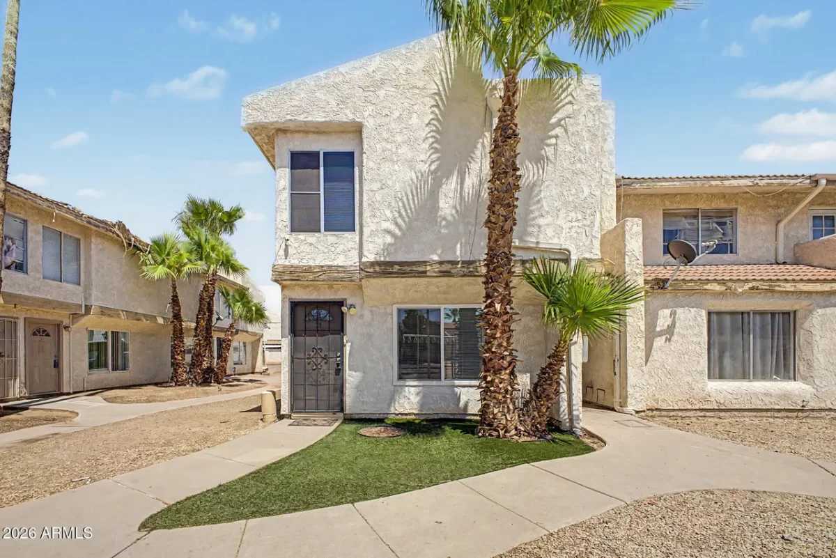 2BR Townhouse for Sale in Phoenix, AZ
