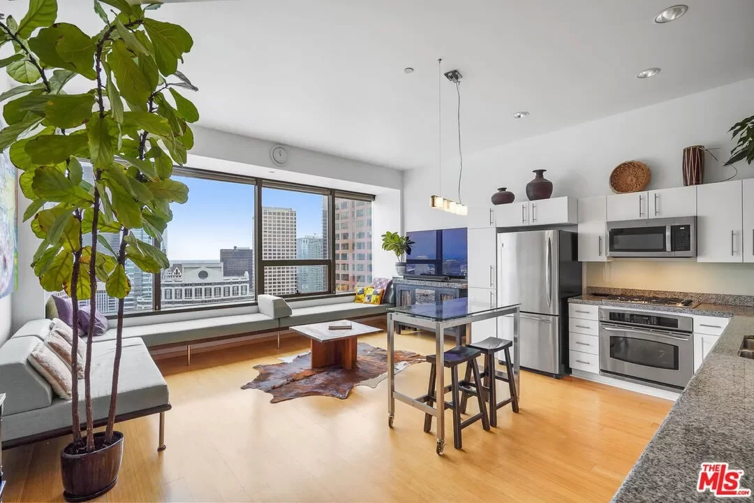 1BR Condo for Sale in Los Angeles, CA