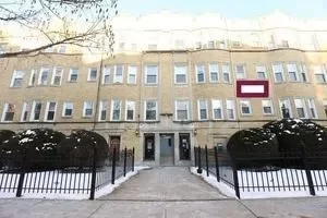 2BR Apartment for Rent in Chicago, IL