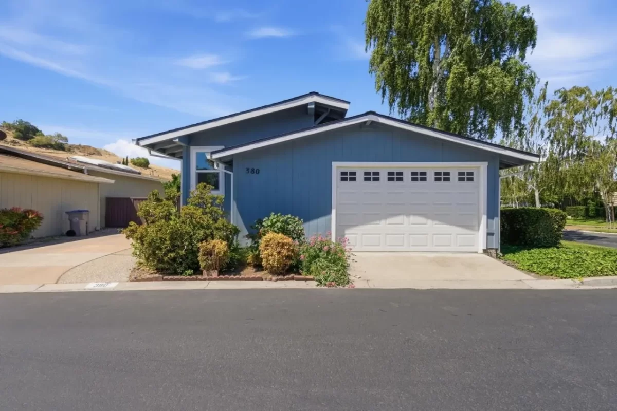 2BR Mobile Home for Sale in San Jose, CA