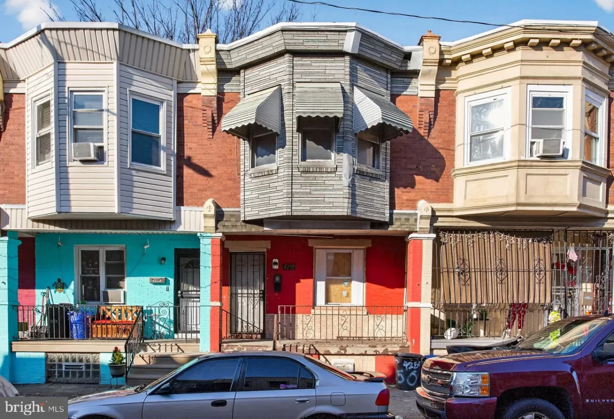 2BR Townhouse for Sale in Philadelphia, PA