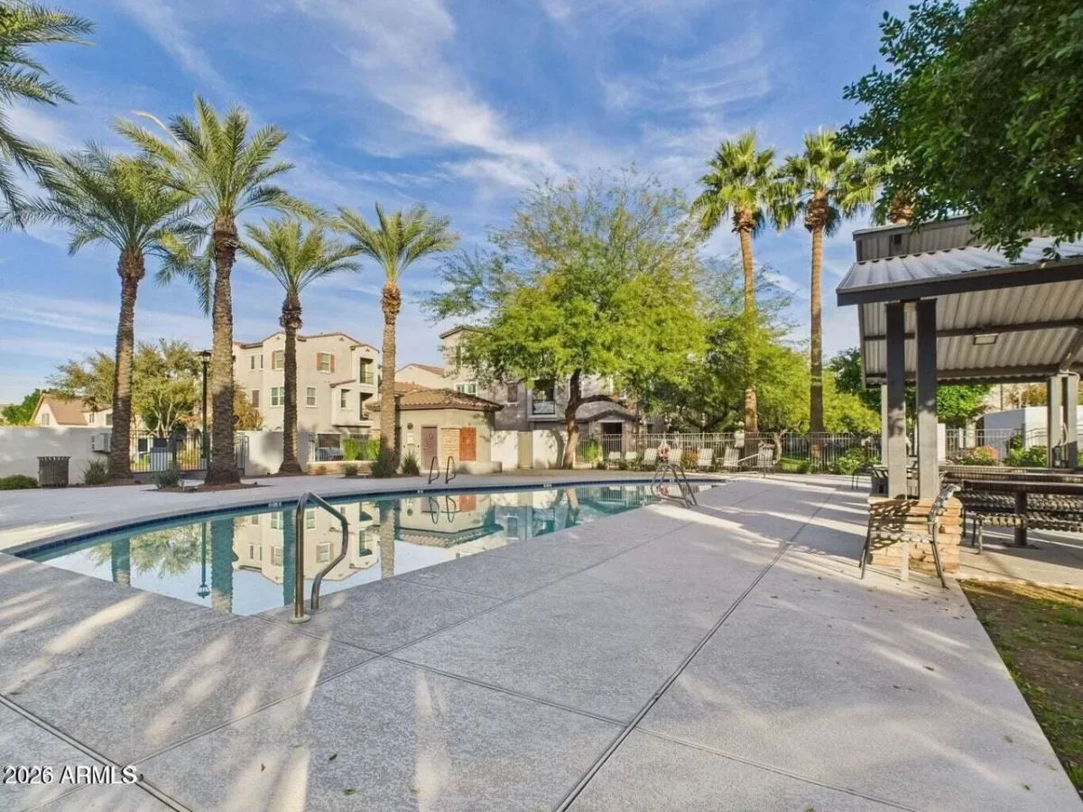 1BR Condo for Sale in Phoenix, AZ