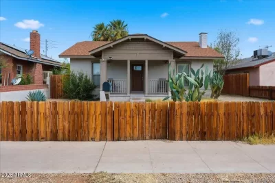 4BR House for Sale in Phoenix, AZ