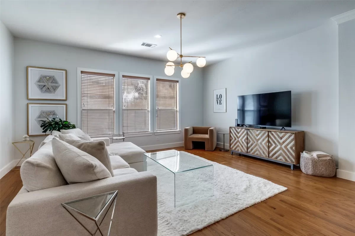 2BR Condo for Sale in Dallas, TX