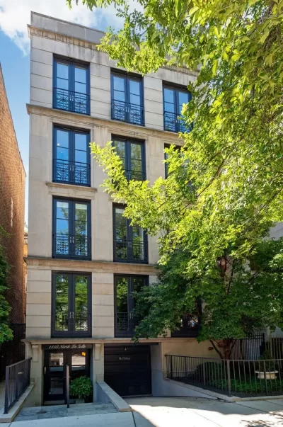 3BR Condo for Sale in Chicago, IL