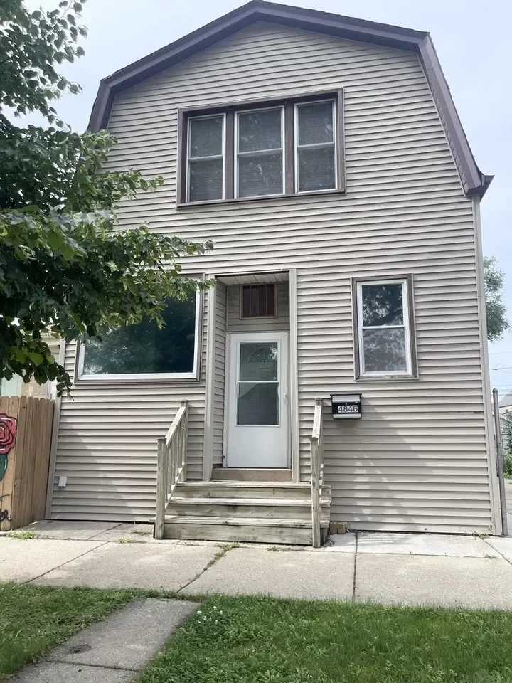 3BR Multi-Family for Sale in Chicago, IL