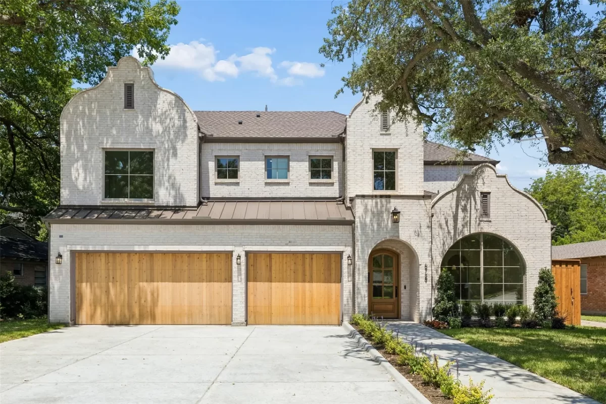 4BR House for Sale in Dallas, TX