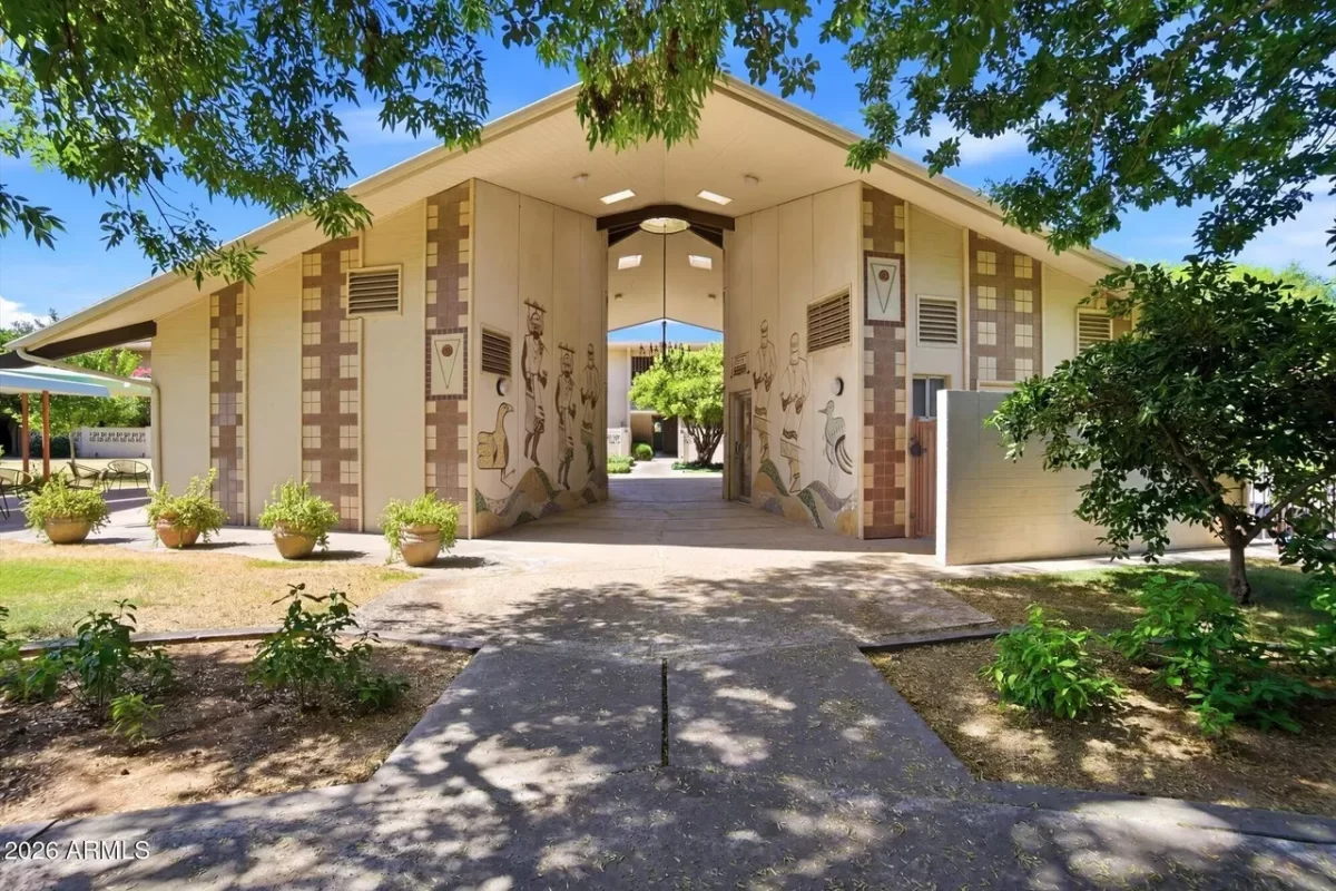 2BR Condo for Sale in Phoenix, AZ