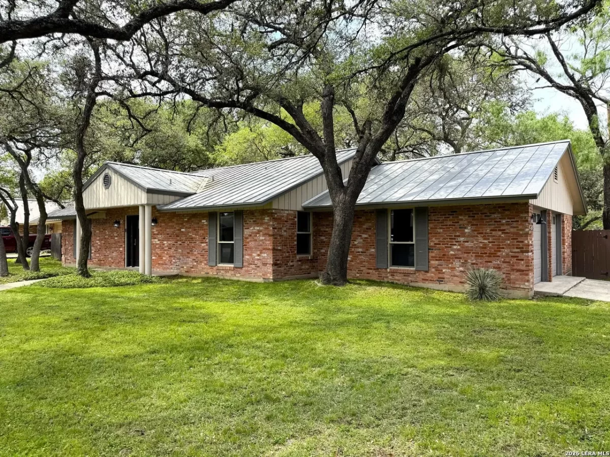 2BR House for Sale in San Antonio, TX