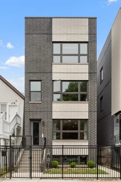 3BR Condo for Sale in Chicago, IL