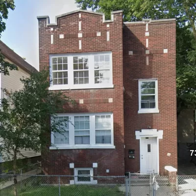2BR House for Rent in Chicago, IL