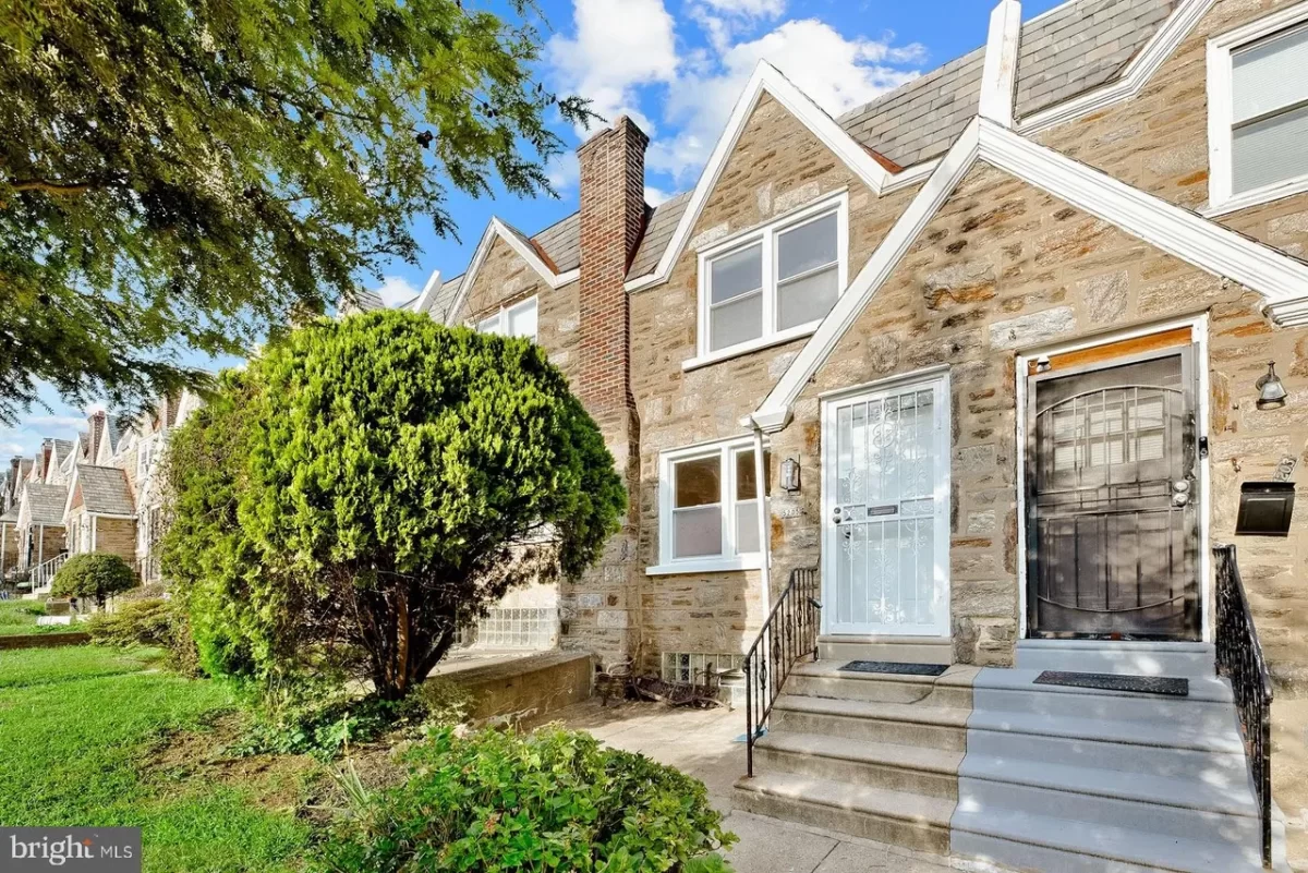 3BR Townhouse for Sale in Philadelphia, PA