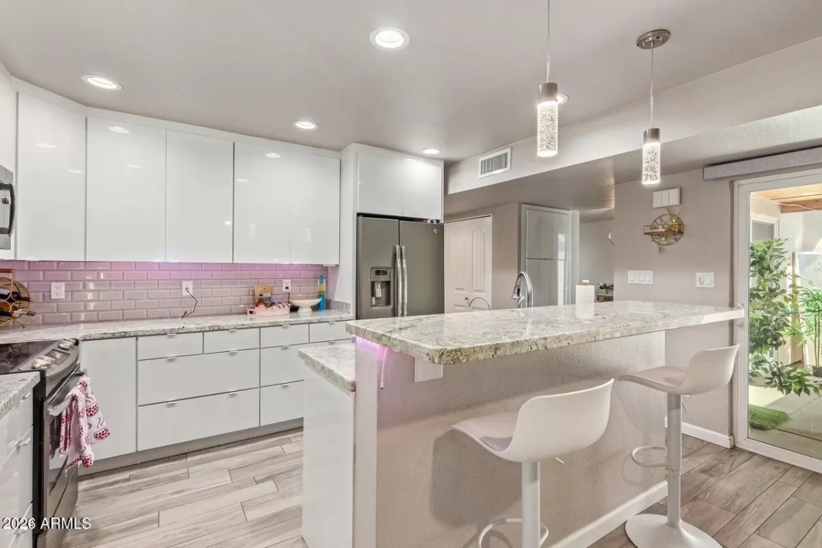 2BR Townhouse for Rent in Scottsdale, AZ