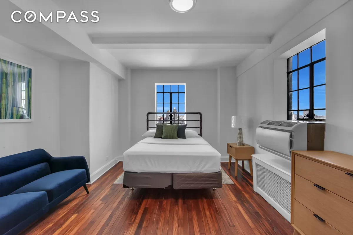 Condo for Sale in Manhattan, NY