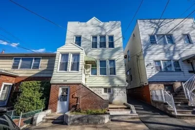5BR Multi-Family for Sale in Union City, NJ