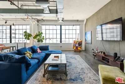 2BR Condo for Sale in Los Angeles, CA