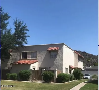 2BR Townhouse for Sale in Phoenix, AZ