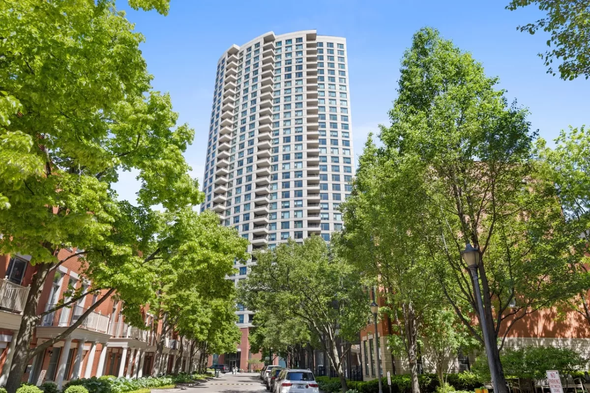 1BR Condo for Sale in Chicago, IL