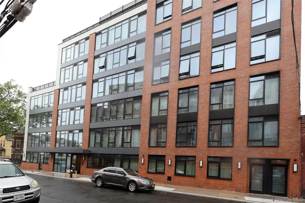 1BR Condo for Rent in Woodside, NY
