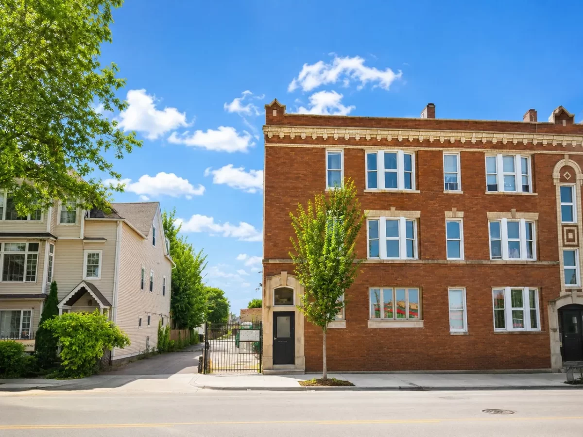 2BR Apartment for Rent in Chicago, IL