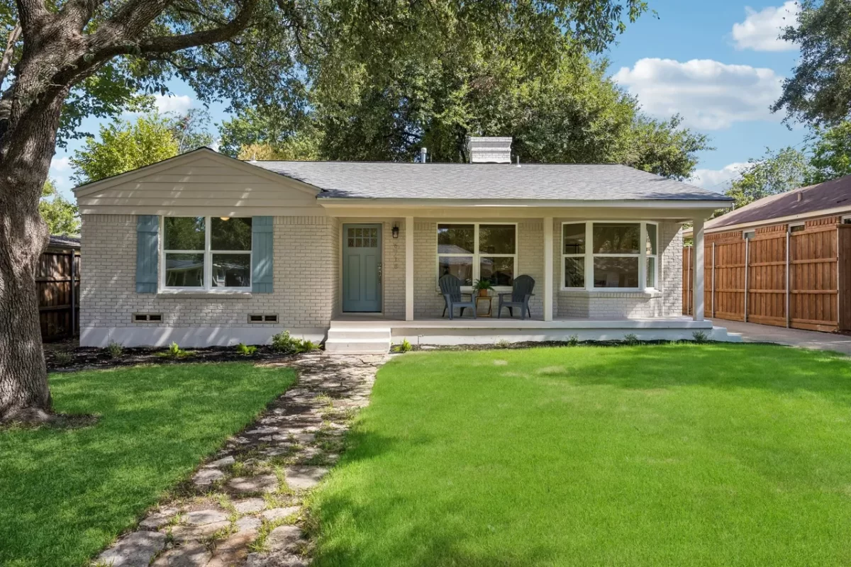 2BR House for Sale in Dallas, TX
