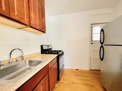 1BR House for Rent in Chicago, IL