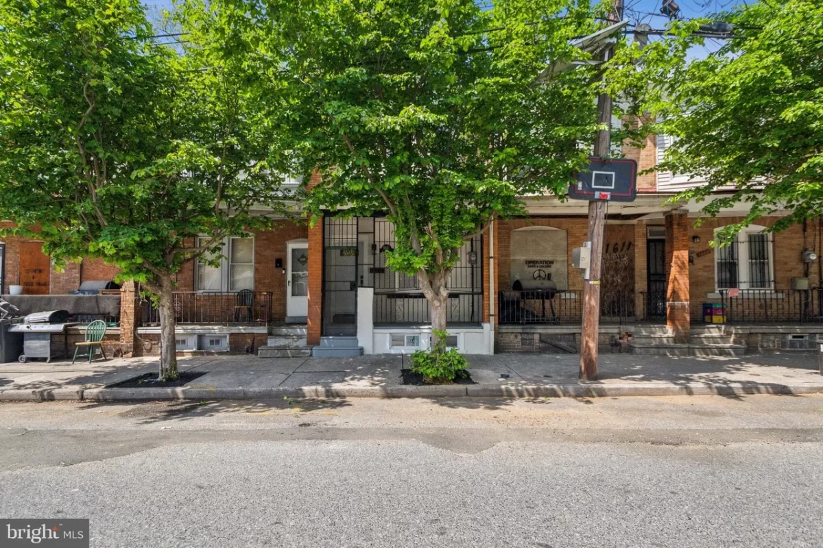 3BR Townhouse for Sale in Camden, NJ
