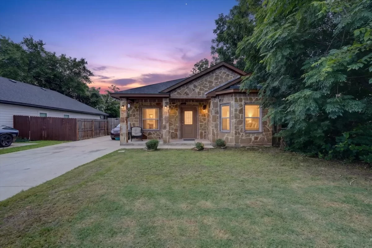 3BR House for Sale in Dallas, TX