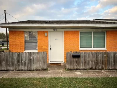 2BR Multi-Family for Sale in Houston, TX