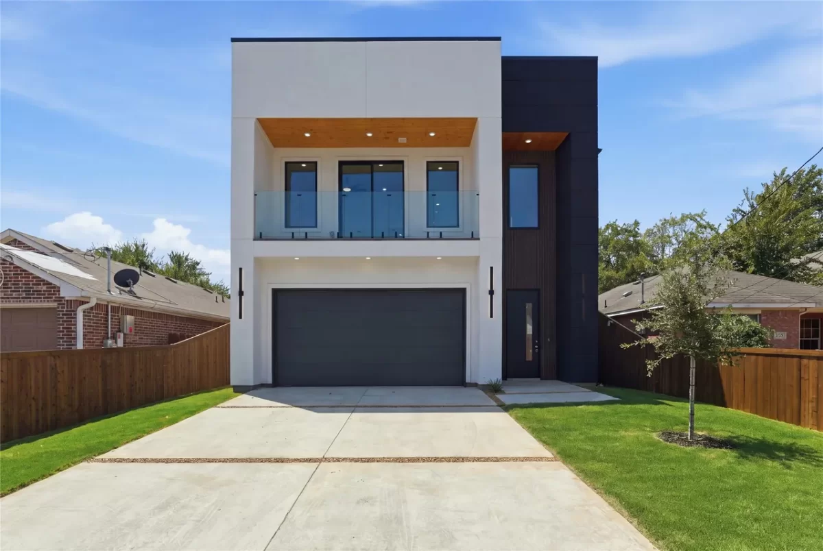 4BR House for Sale in Dallas, TX