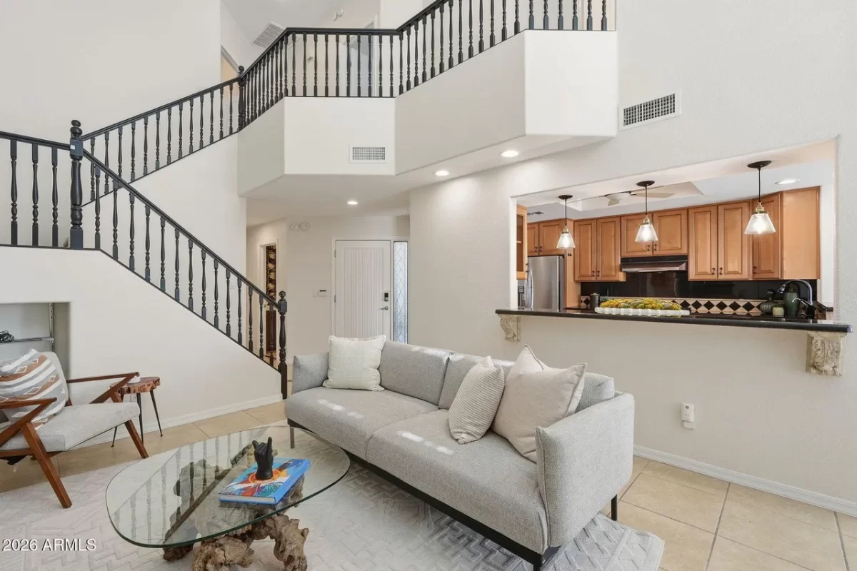 3BR Townhouse for Sale in Phoenix, AZ